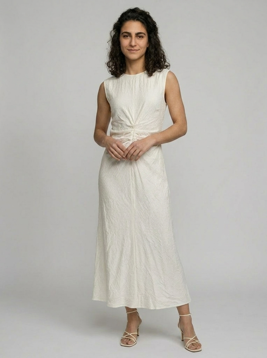 Robe Erikoussa — Ecru Sans Manches Taille Froncee