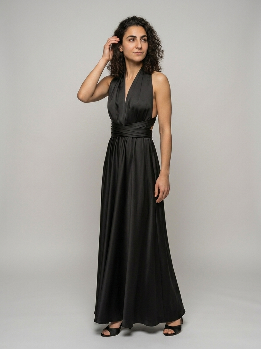 Robe Chrysi — Noire Satin Halter Profond V
