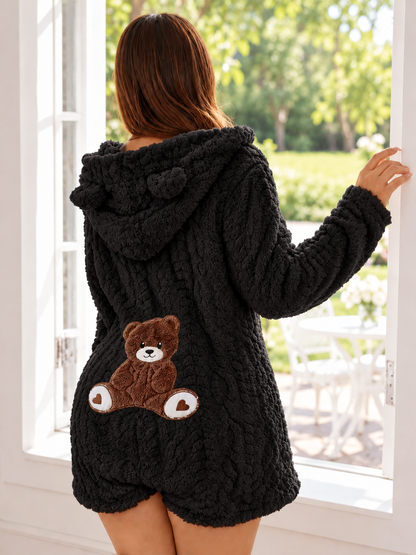 CâlinOurs™ – Pyjama ultra-doux à capuche.